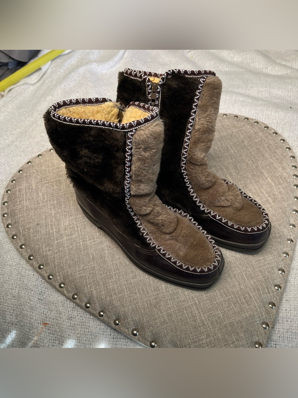 Vintage Snowland Boots Womens 9 Sherpa Faux Fur  Snow Boots Brown Taupe Fall